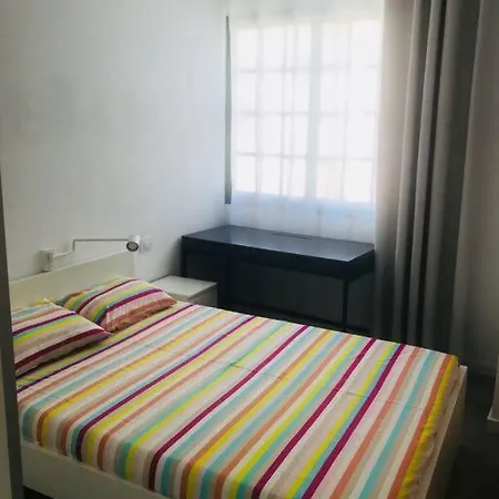 아파트 Modern Renovated 2 Bdrm - Canteras